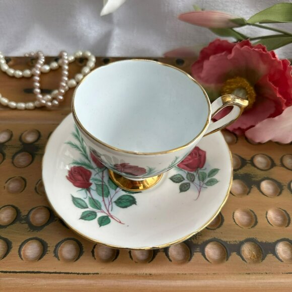 Delphine Bone China Tea Cup & Saucer Set With Red Rose Design Made In England - Picture 10 of 15